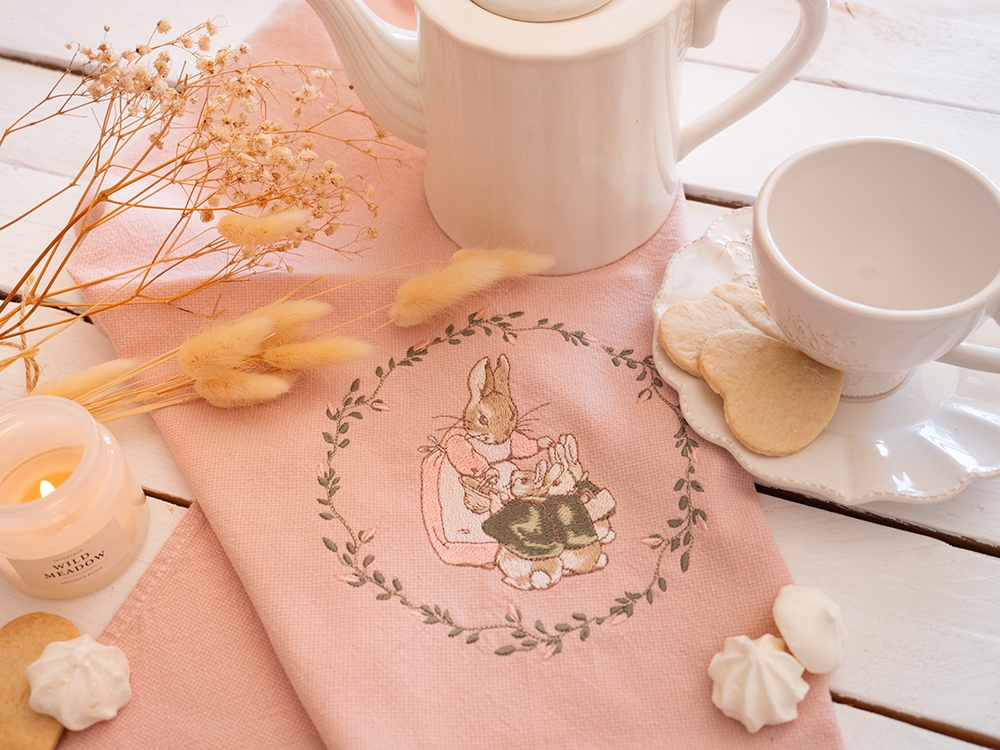 Tea Towel - Moment de tendresse en famille